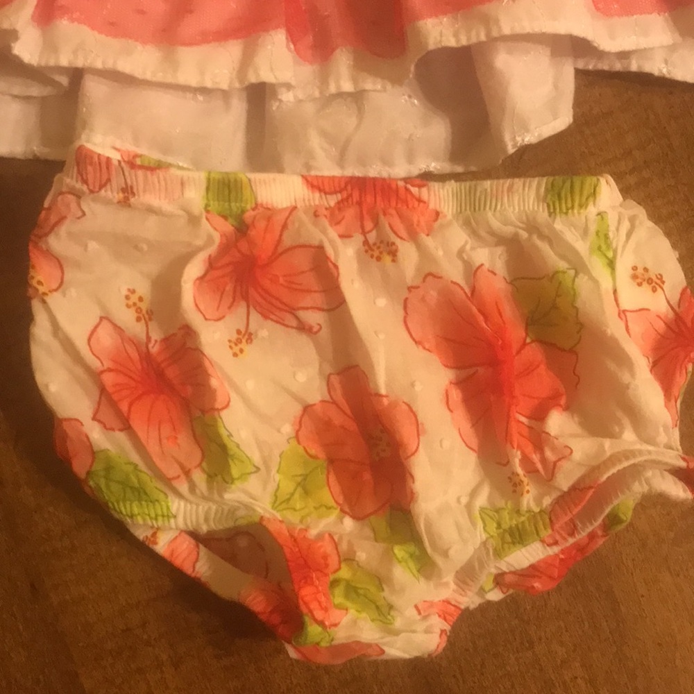 Penelope Mack - Picture 3 of 9